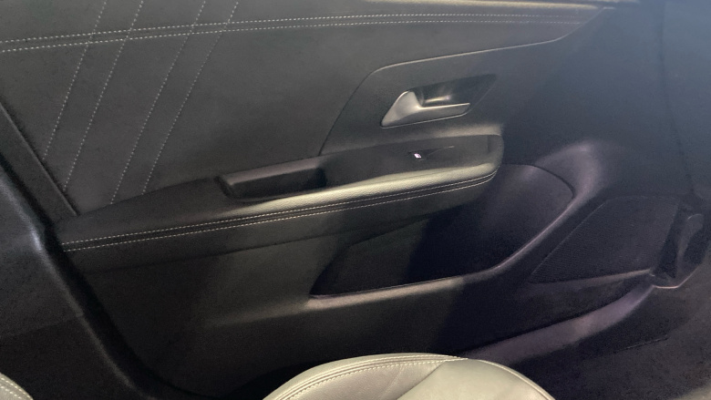 Vauxhall Mokka 100kW Ultimate 50kWh 5dr Auto Electric Hatchback